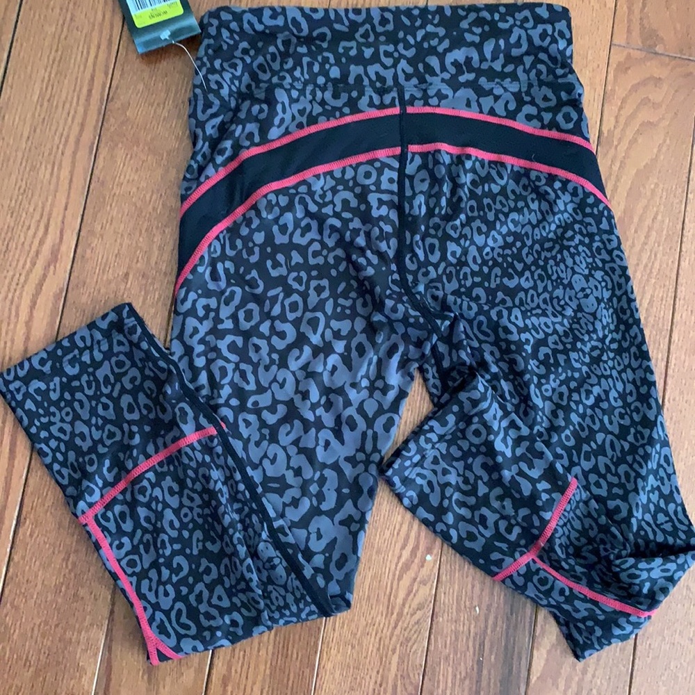 Nike Track Capris! - Picture 5 of 5